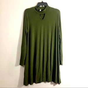 Wishlist Green Dress with cutout Size L